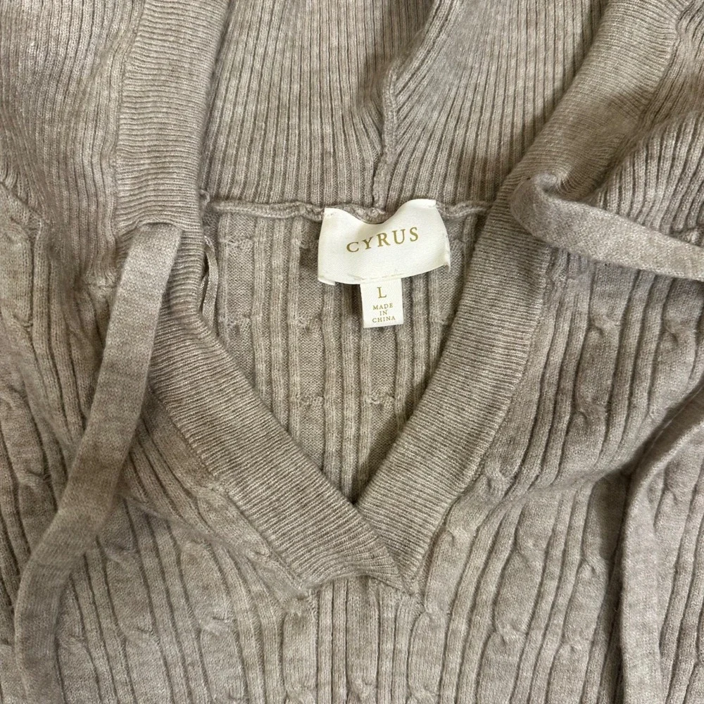 Cyrus Womens Oatmeal Beige Cable Knit Hoodie V-Neck Sweater Size L C552311